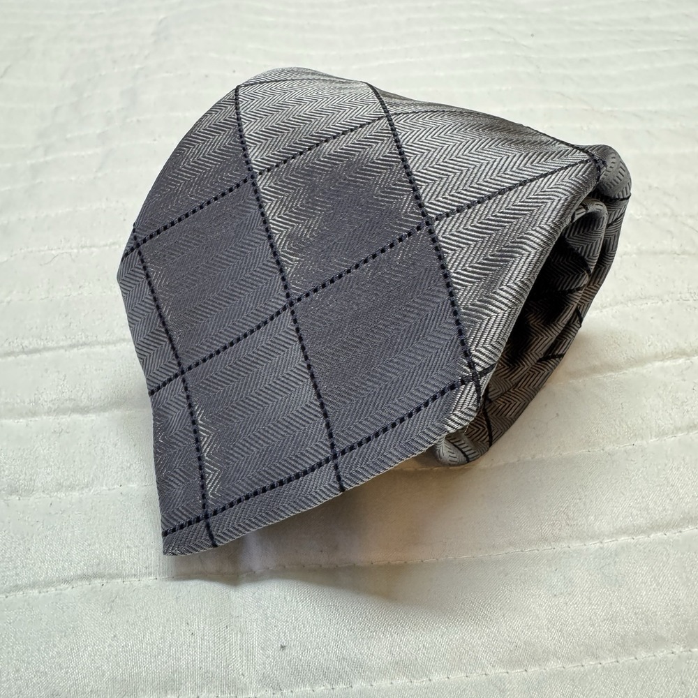Hunt Club Men's Silver Diamond Pattern 100% Silk Neck Tie‎ 4"